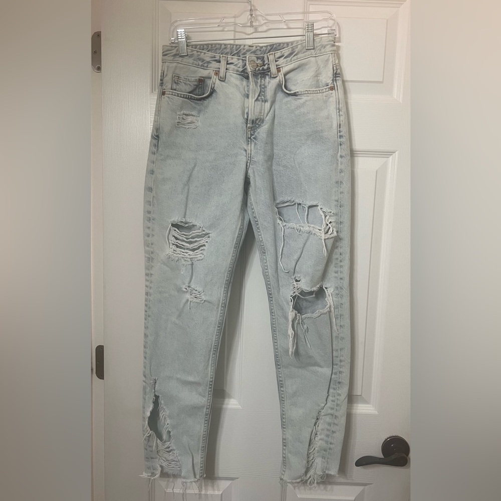 H&M &Denim Boyfriend Low Waist Distressed Button Fly Denim Jeans, size 25, EUC
